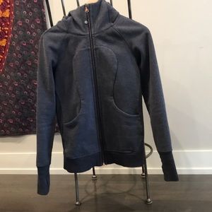 Lululemon sweatshirt
